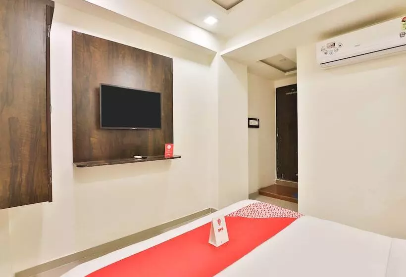 ホテル Kajri Residency