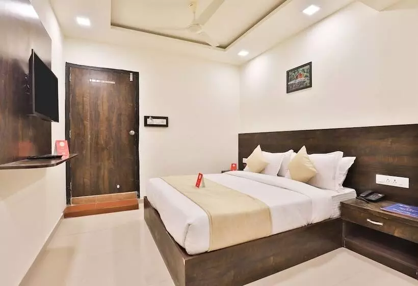 ホテル Kajri Residency