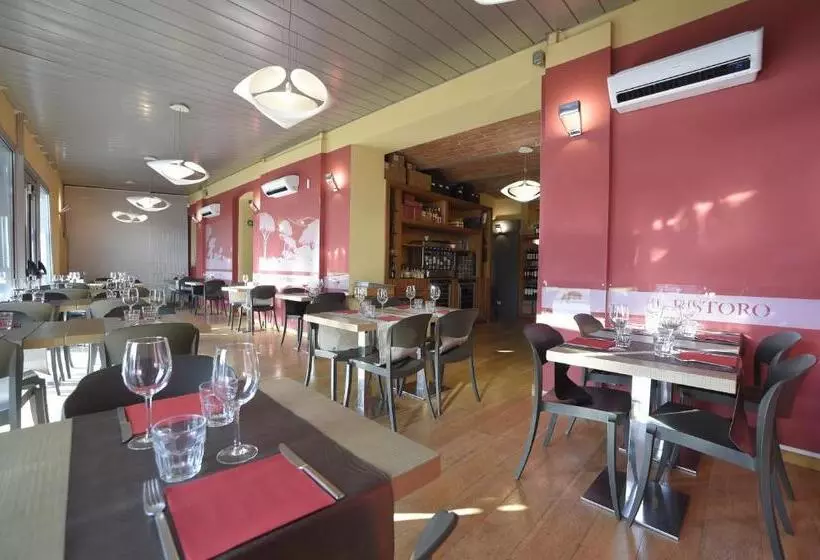 Hotelli Locanda La Bottega Del Parco