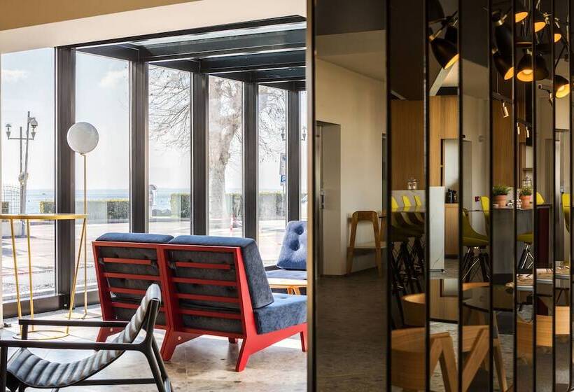 בית מלון כפרי Maisonme Boutique