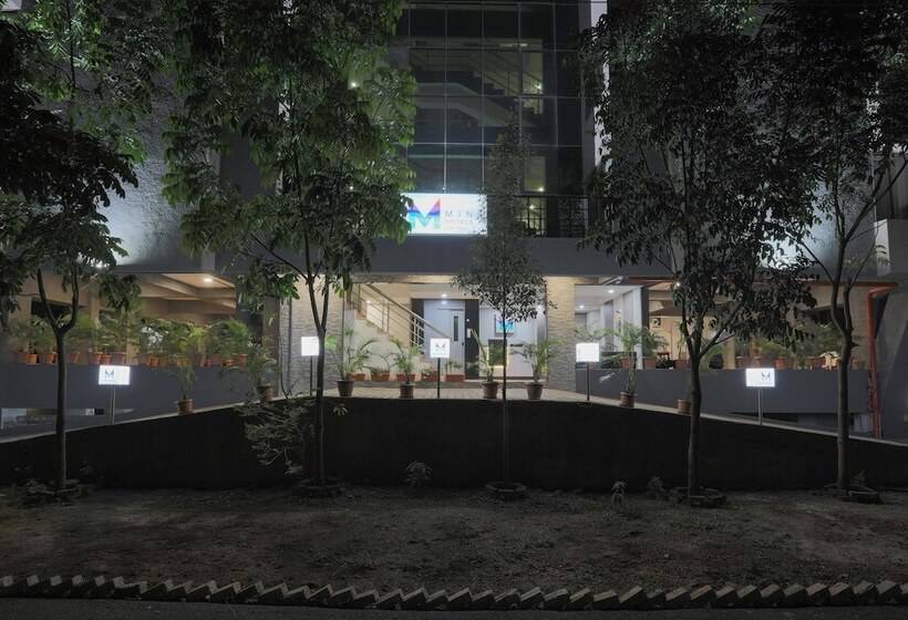 هتل Mint Highstreet