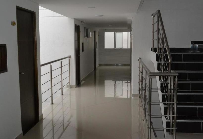 هتل Punto Dos Suites