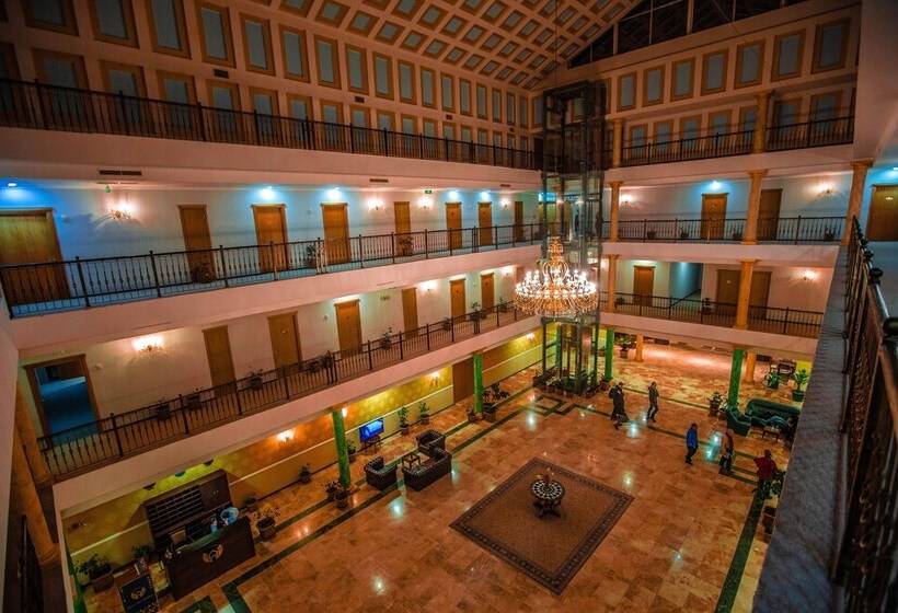 בית מלון כפרי Sno Inn Kazbegi