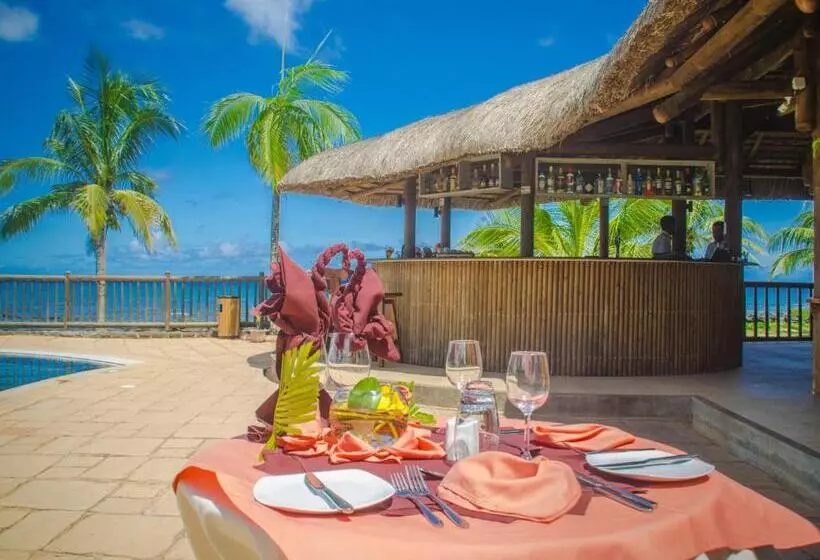 هتل Sunset Reef Resort & Spa