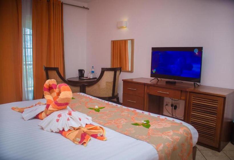 Hotell Sunset Reef Resort & Spa