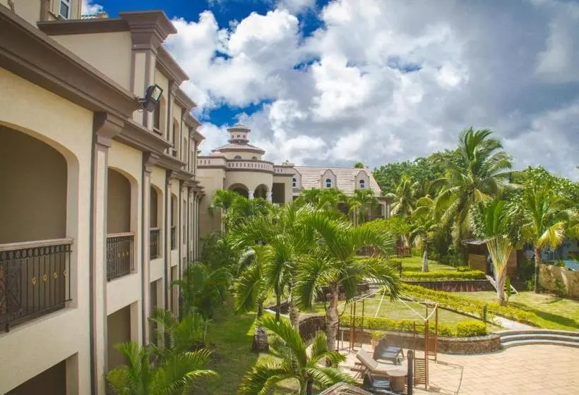 هتل Sunset Reef Resort & Spa