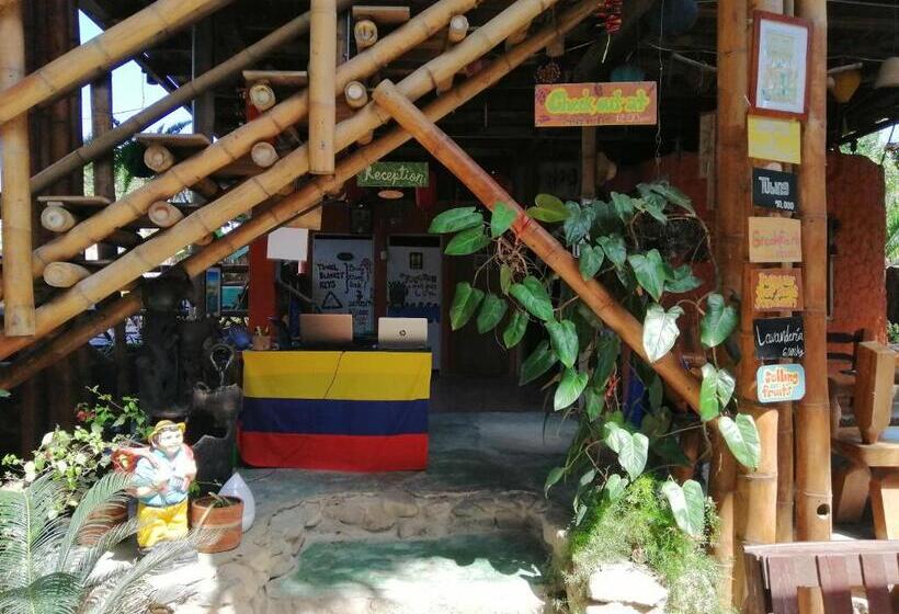 La Natura Hostel & Pool