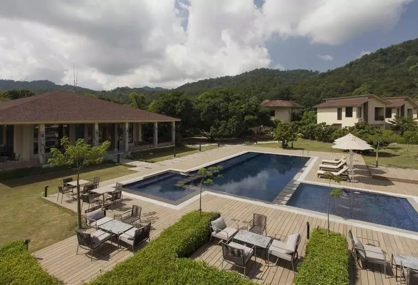 リゾートホテル Lemon Tree Premier, Corbett