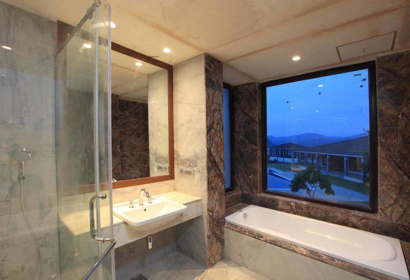 Курорт Lemon Tree Premier, Corbett