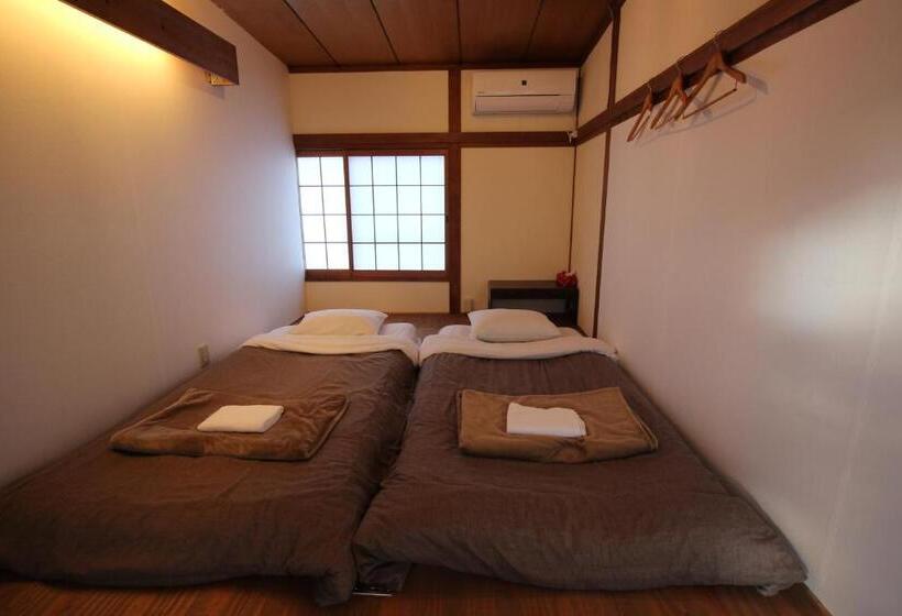 Roku Hostel Hiroshima