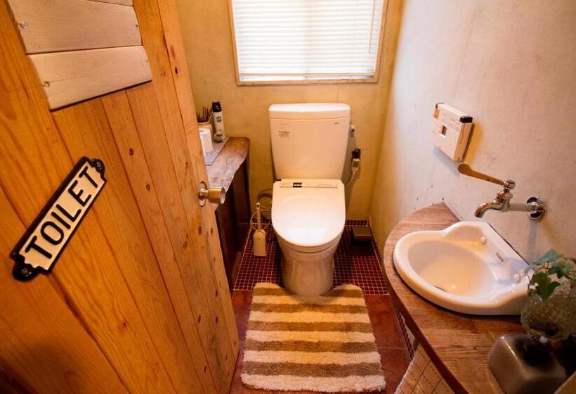 Roku Hostel Hiroshima