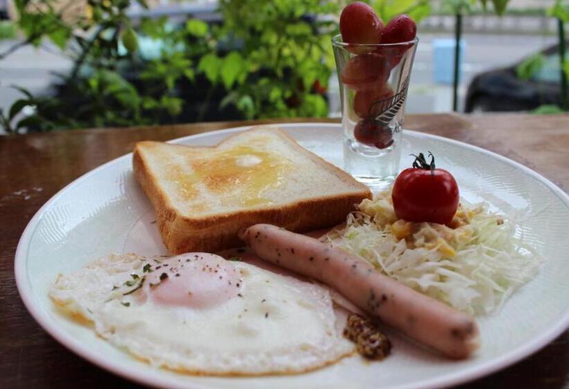 Roku Hostel Hiroshima