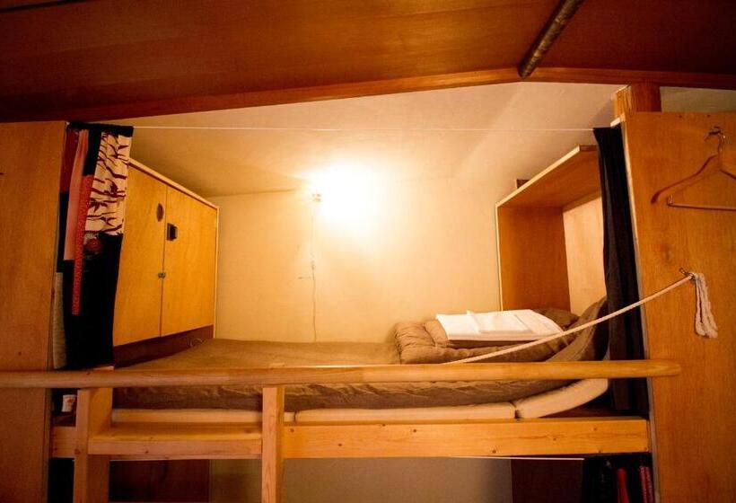 Roku Hostel Hiroshima