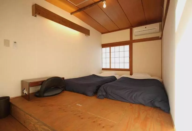 Roku Hostel Hiroshima