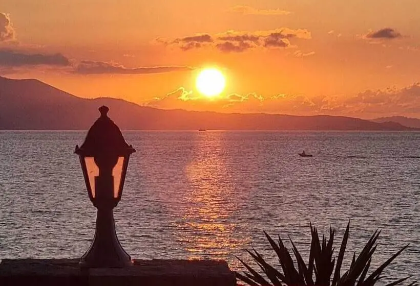 Hotel Mercury Saranda