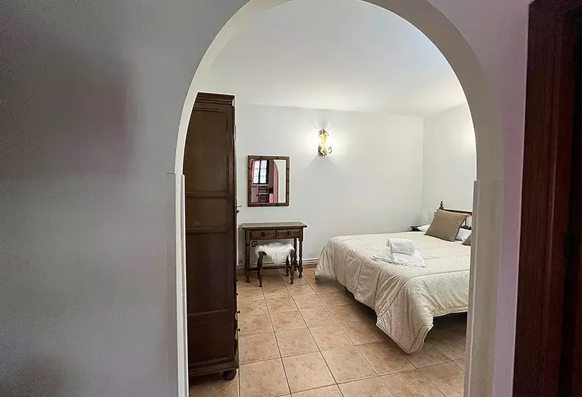 Apartamentos Santillana Mijares 3000