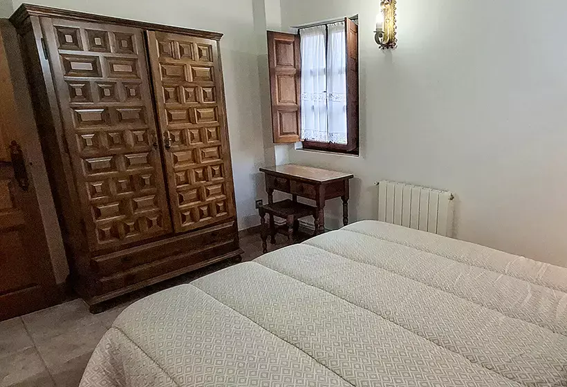 Apartamentos Santillana Mijares 3000