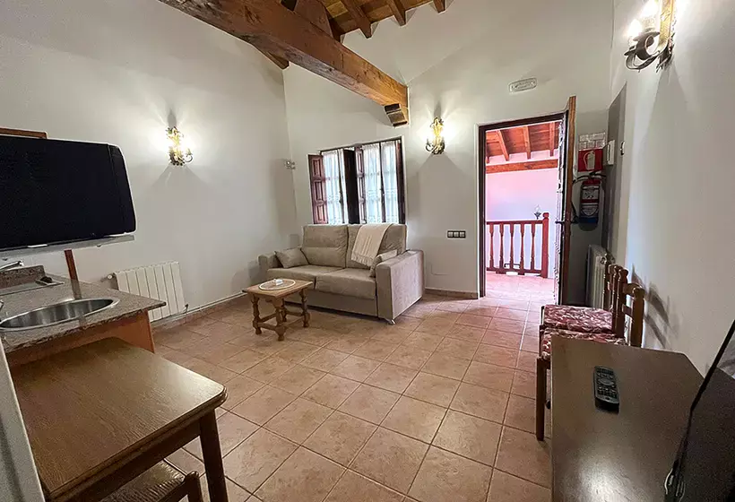 Apartamentos Santillana Mijares 3000