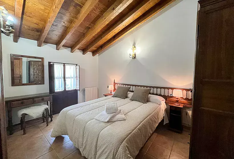 Apartamentos Santillana Mijares 3000