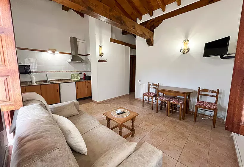 Apartamentos Santillana Mijares 3000