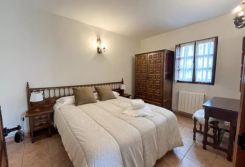 Apartamentos Santillana Mijares 3000