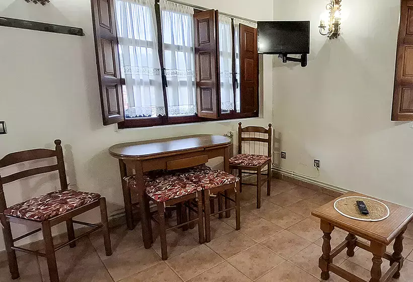 Apartamentos Santillana Mijares 3000