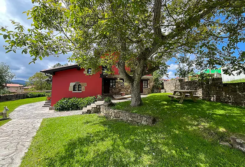 Apartamentos Santillana Mijares 3000