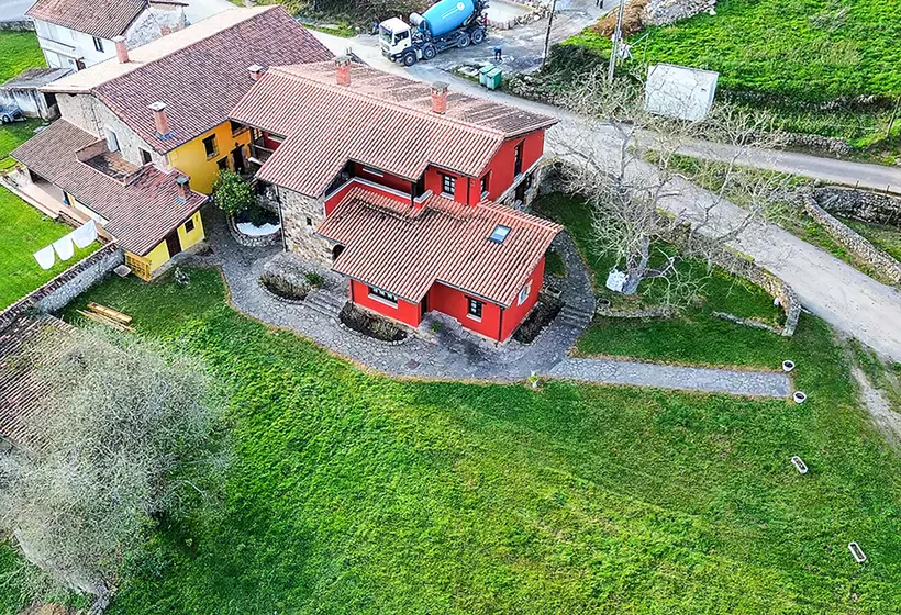 Apartamentos Santillana Mijares 3000