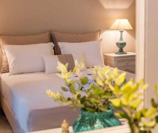 ホテル Anna Platanou