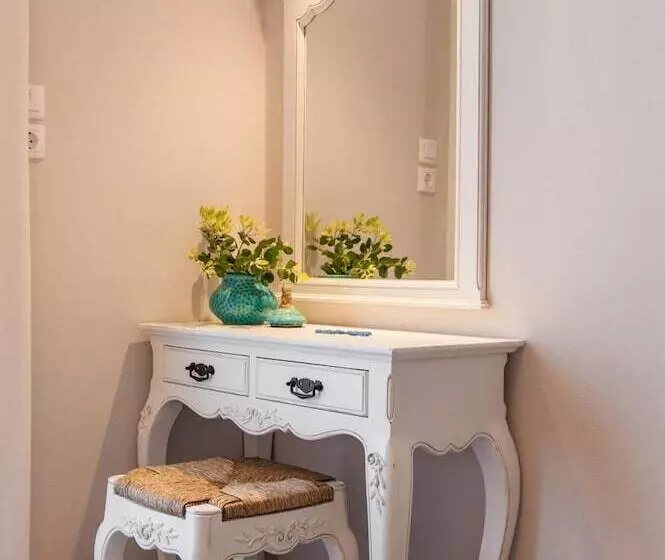 Hotelli Anna Platanou