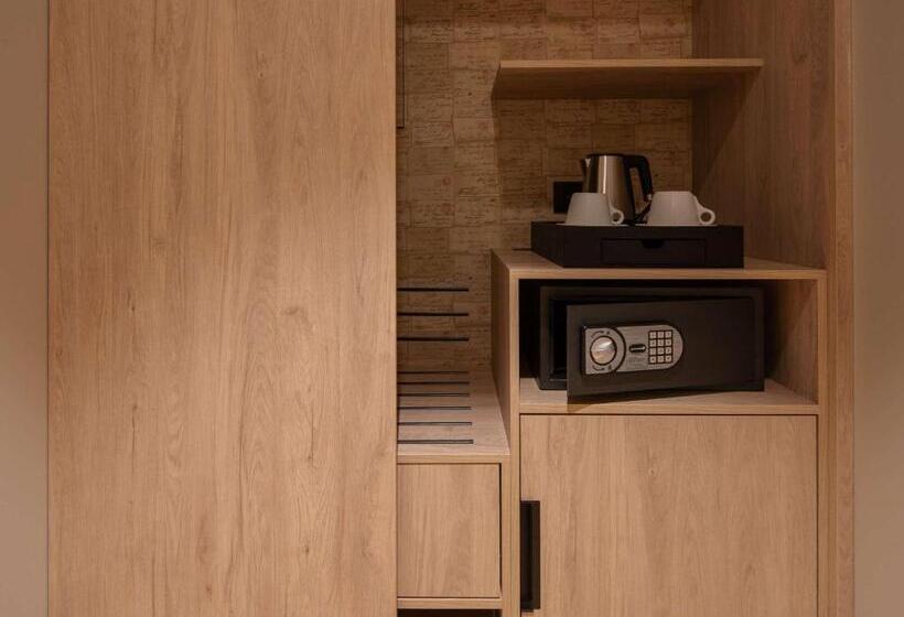 هتل Mercure Ponta Delgada Azores