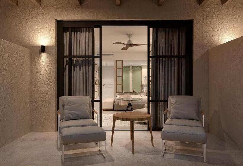 Secrets Playa Esmeralda Resort & Spa