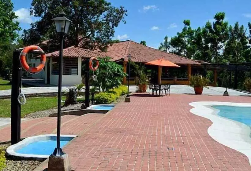 ホテル Tiuma Park