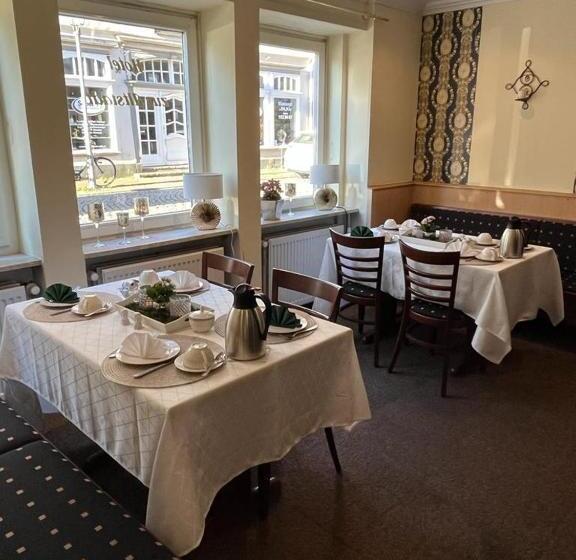 فندق Zur Altstadt