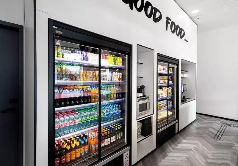 Loginn Hotel Köln Airport