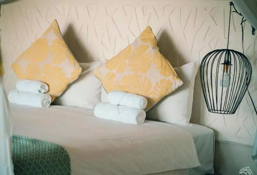 هتل Masumu River Lodge