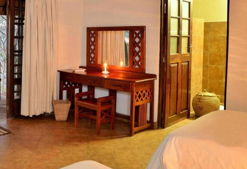 هتل Masumu River Lodge