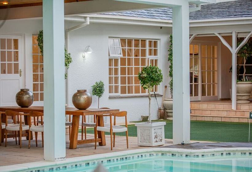 تختخواب و صبحانه Belvedere Boutiqe