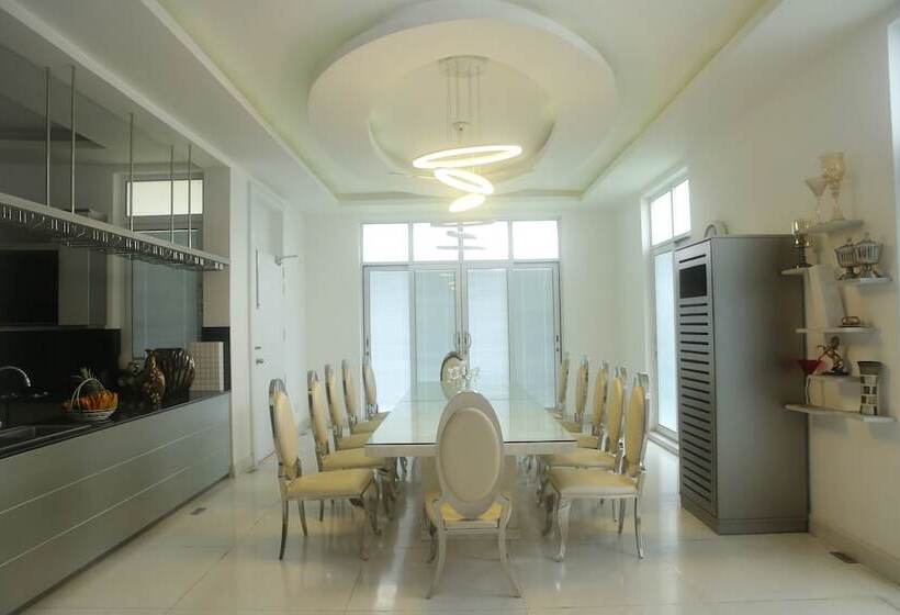 فندق Avenra Dynasty