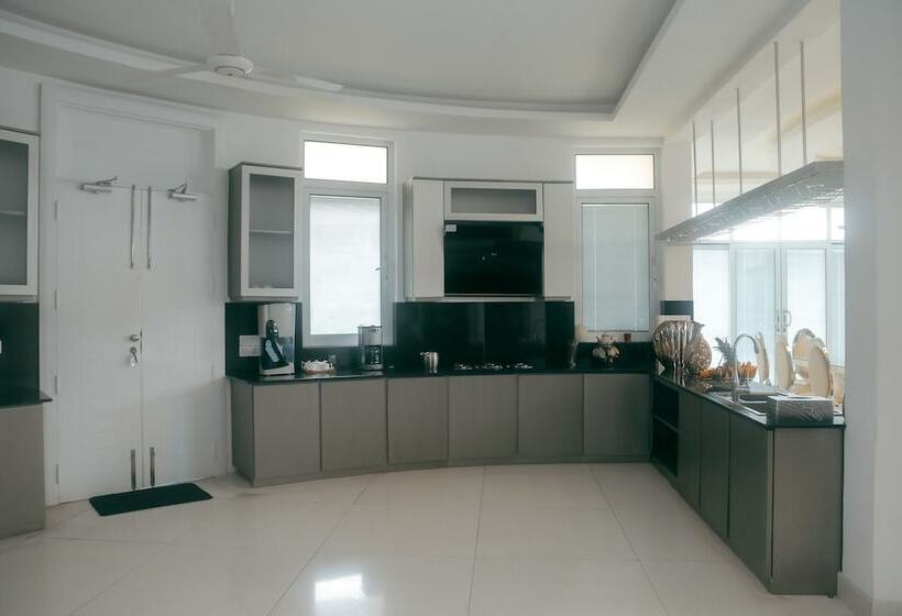 فندق Avenra Dynasty