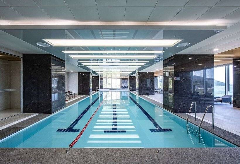 בית מלון כפרי Ramada Suites By Wyndham Geoje