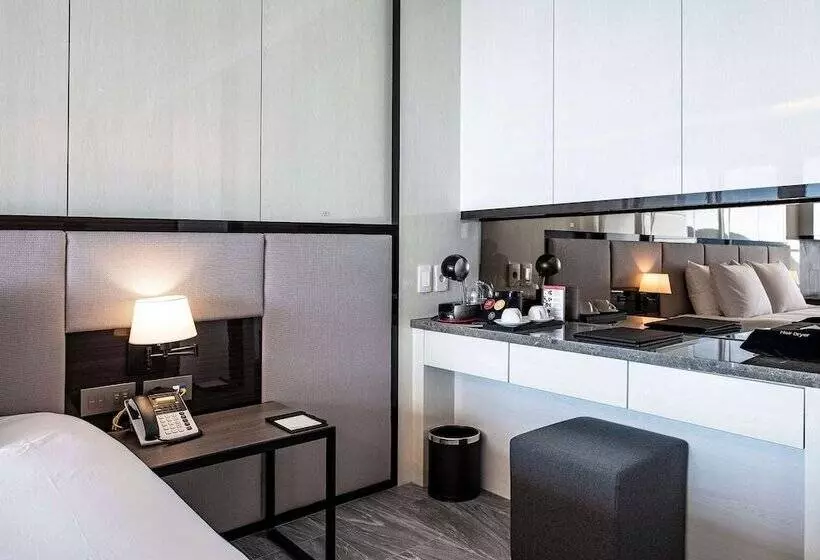 Hotelli Ramada Suites By Wyndham Geoje