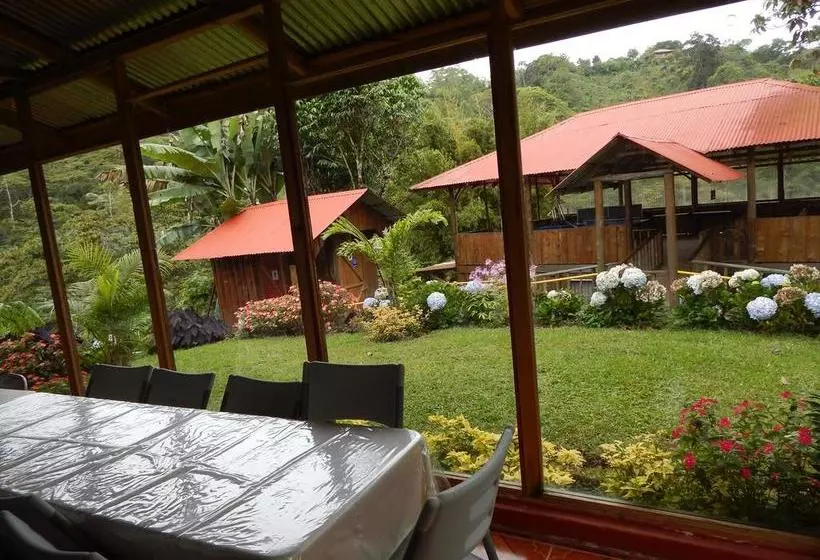 هتل Vista Turrialba Lodge