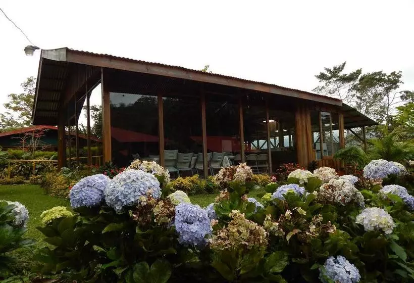 هتل Vista Turrialba Lodge