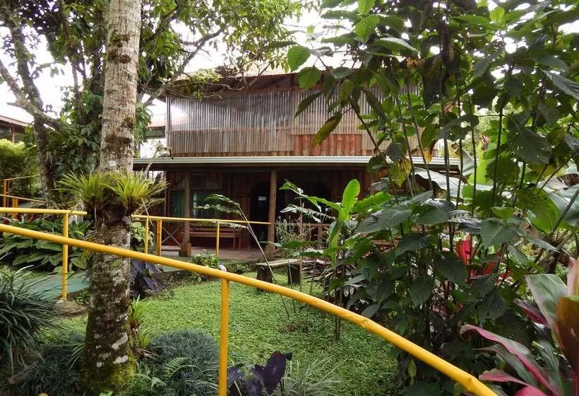 هتل Vista Turrialba Lodge