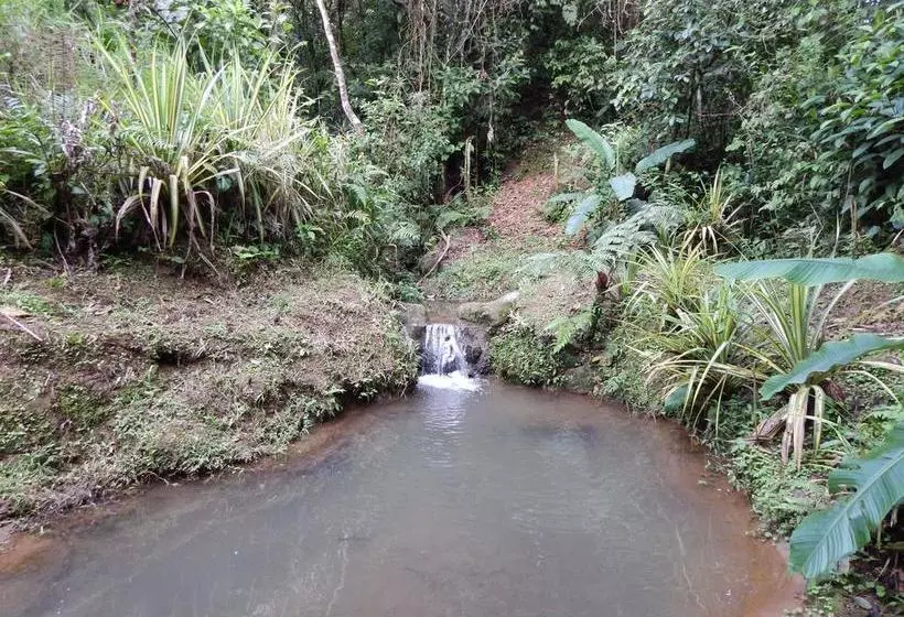 هتل Vista Turrialba Lodge