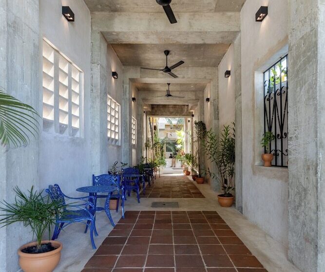 هتل El Mambo Boutique