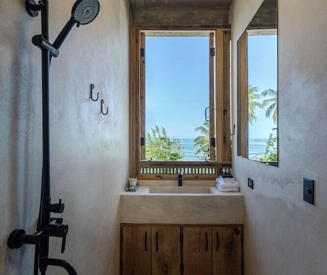 هتل El Mambo Boutique