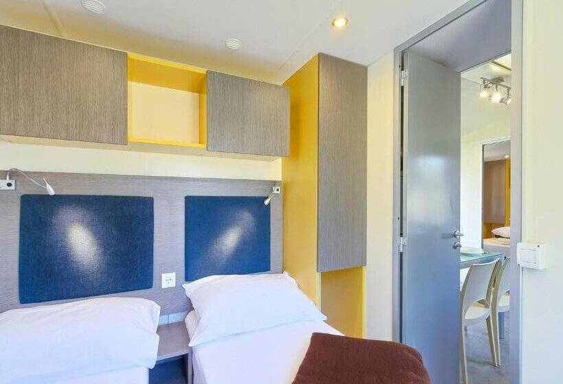 בית מלון כפרי Quality Mobile Homes In Camping Kazela