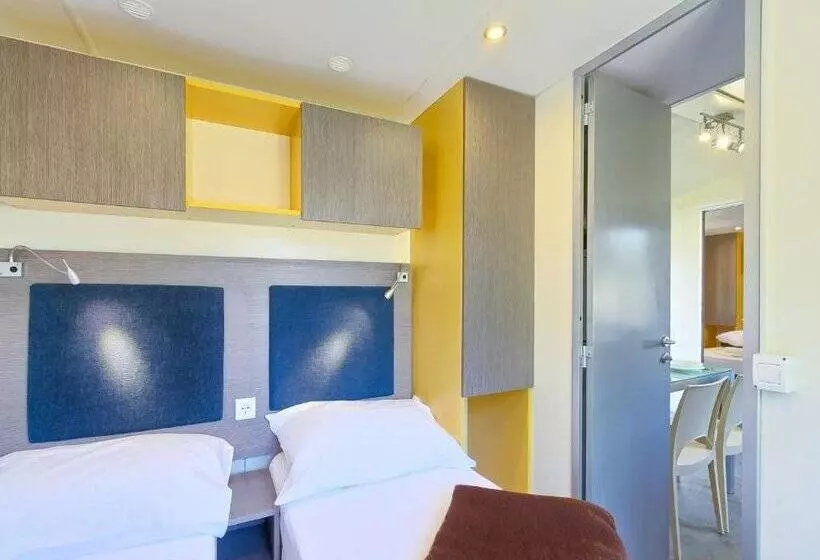 ホテル Quality Mobile Homes In Camping Kazela